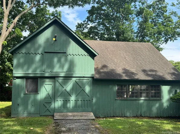 No Number Crosby Street, Center Moriches, NY 11934