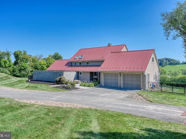30 Paddock Dr, Bernville, PA 19506