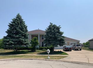741 Castlerea Ln, Des Plaines, IL 60016