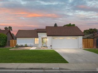 8912 Carvalho Ct, Bakersfield, CA 93311