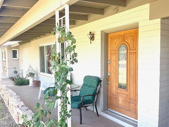 3rd image of 1257 E DARTMOUTH Street