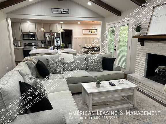 4th image of 1503 Robinhood Ln