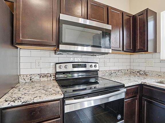 5th image of 940 Shadowridge Dr