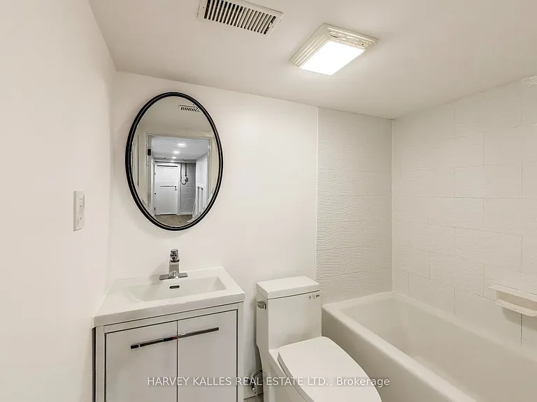 338 Markham St — Photo 23