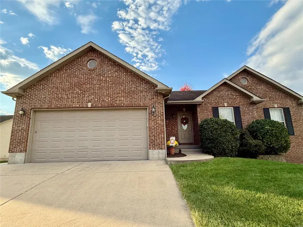 2908 Thoroughbred Dr, Washington, MO 63090