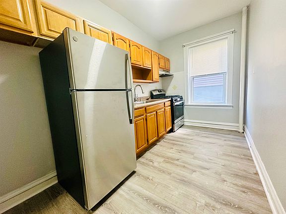 2nd image of 61 Corbin Ave APT A3