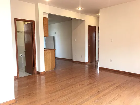 Rented by Rapid Realty Sunset Park Inc | media 22