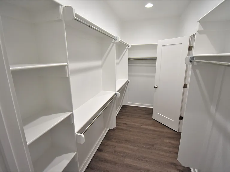 481 N Tacoma St — Photo 13