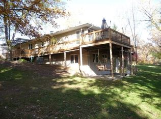 432 S Harrison St, Waupaca, WI 54981
