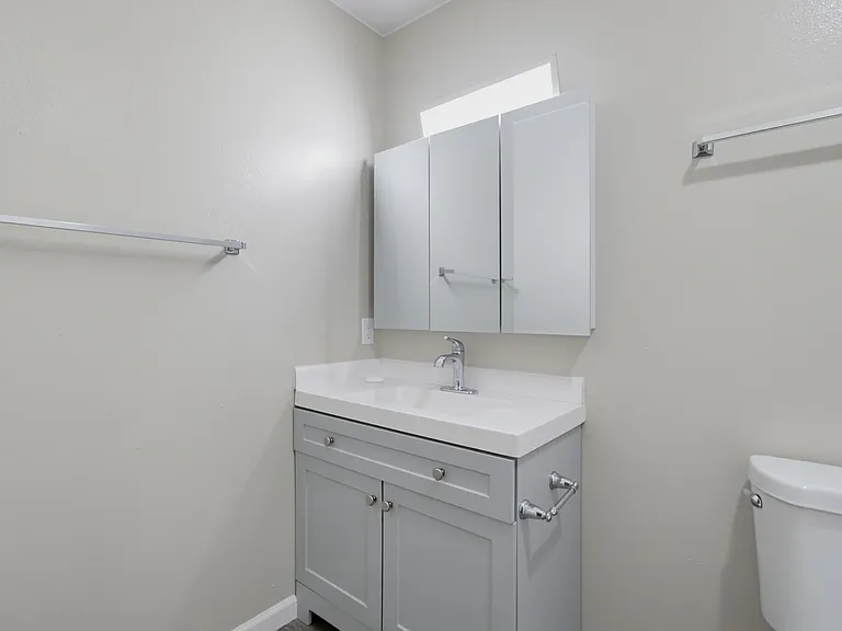 Moss Garden Apartments — Photo 25