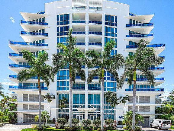 2nd image of 715 Bayshore Dr APT 1004