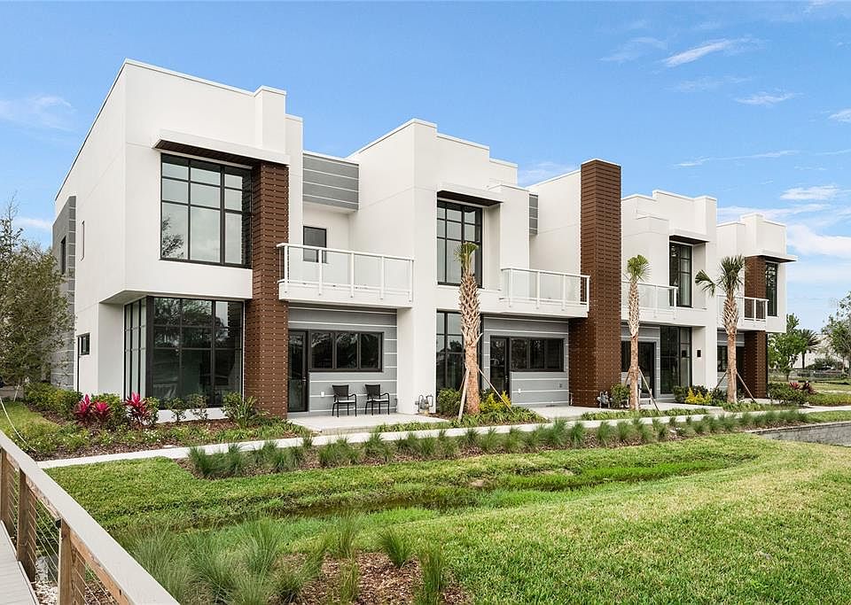 1st image of 1790 Mondrian Cir #17