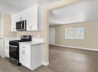 2045 W Linden St APT F, Riverside, CA 92507