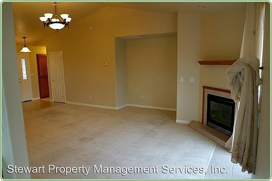 3rd image of 5964 Springcrest Way