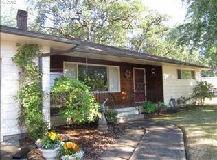 569 Page Rd, Winchester, OR 97495