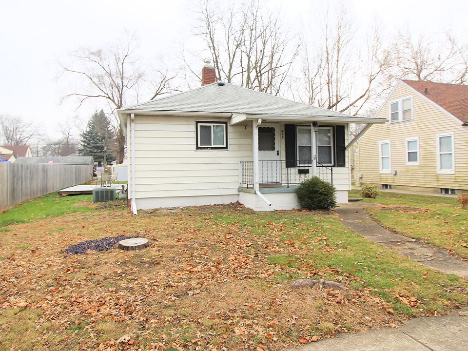 1st image of 460 N Blaine Ave