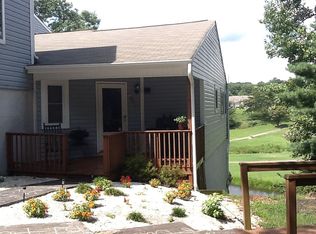 3640 Heathrow Dr, Winston Salem, NC 27127
