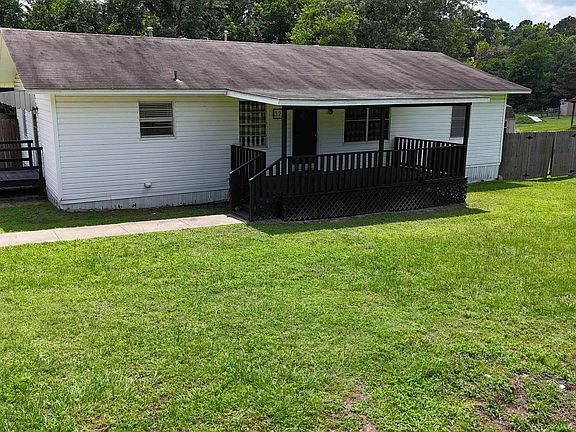 2nd image of 323 Twyman St