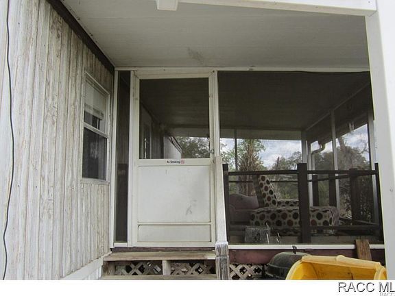2nd image of 657 W Kuhns Ln