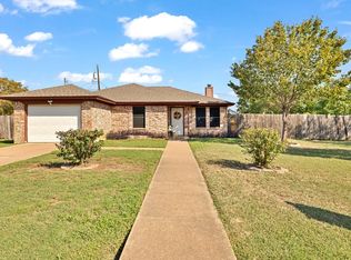 328 Branson Rd, Roanoke, TX 76262