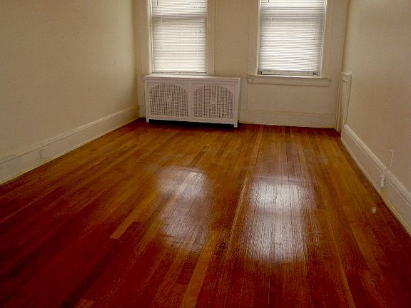 2nd image of 2459 32nd St APT 1A