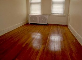24-59 32nd St #2H, Astoria, NY 11102