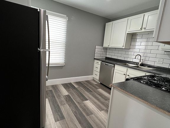 5th image of 1609 10th Ave APT 12