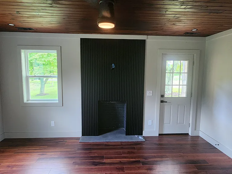324 Franklin St — Photo 9