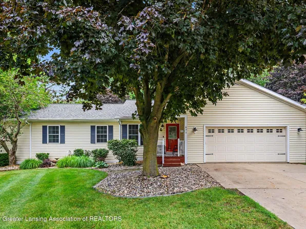 471 Windrock Ln, Dimondale, MI 48821