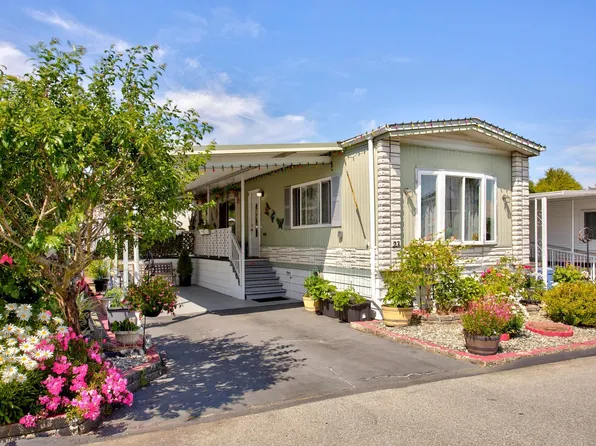 15875 20th Ave #23, Surrey, BC V4A 2B1