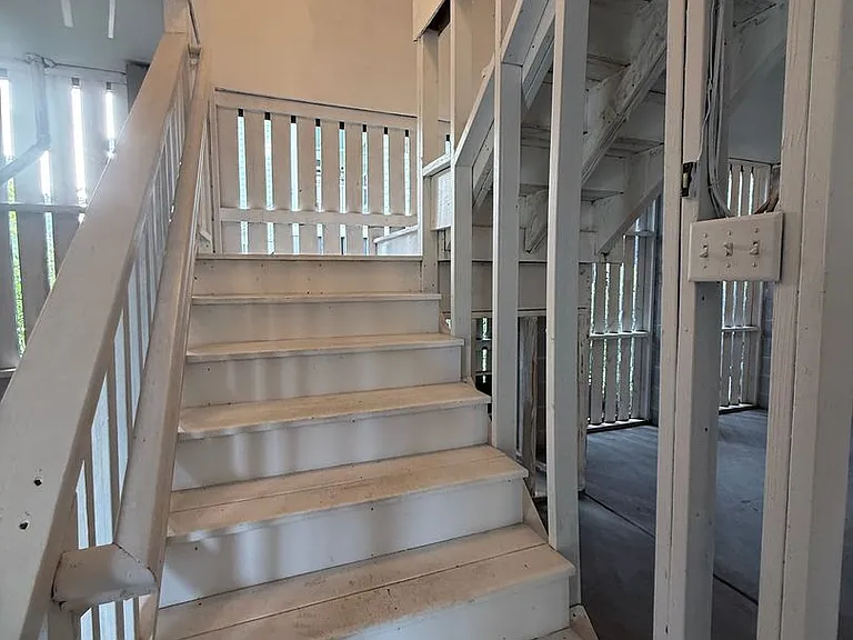 120 Clouter Creek Dr — Photo 14