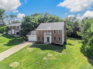 145 White Tree Ln, Ballwin, MO 63011