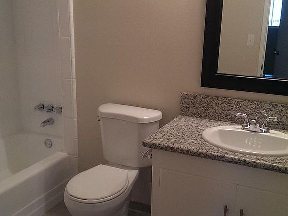 5th image of 1517 Falcon Ave