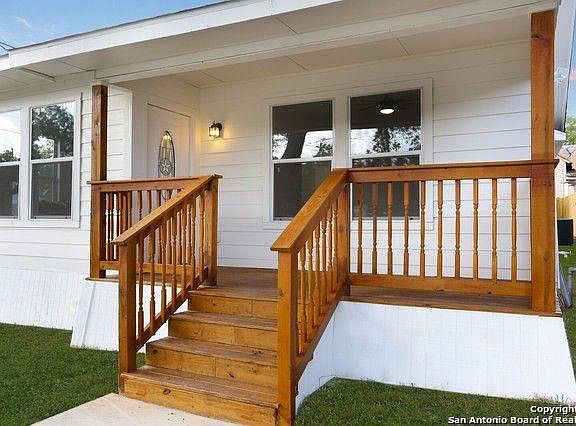 2nd image of 601 Porter St