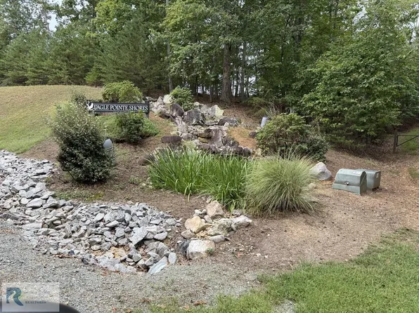 0 Jones Pointe Ct, Pittsville, VA 24139