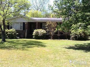 302 Watson Cir, Hartsville, SC 29550