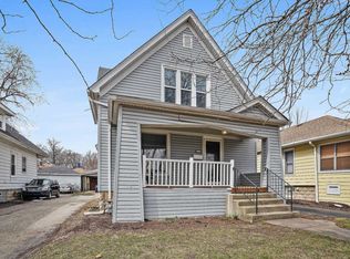 909 Kelly Ave, Joliet, IL 60435