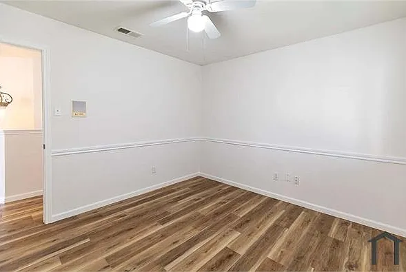 813 Silverbrook Dr — Photo 20