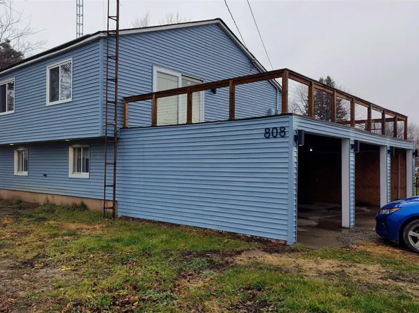 808 Lotus Dr, Erie, MI 48133