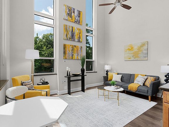 5th image of 99 Walnut St APT 103
