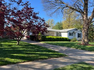 1116 E Stanford St, Springfield, MO 65807