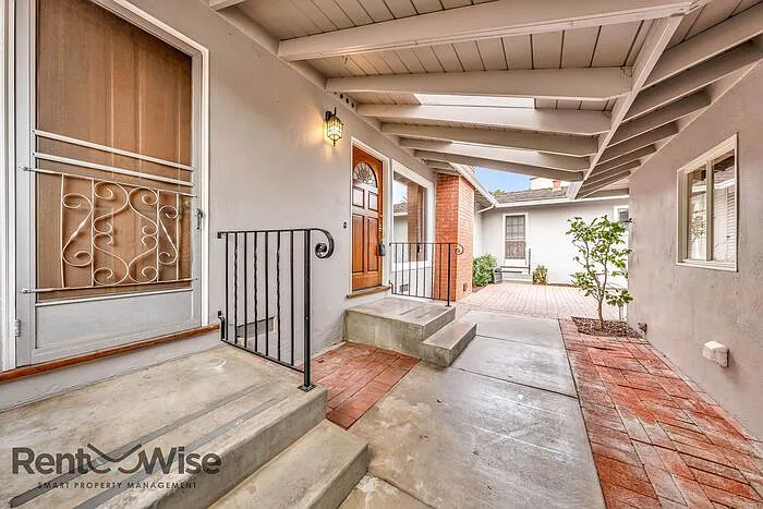 2080 Helena Way — Photo 4