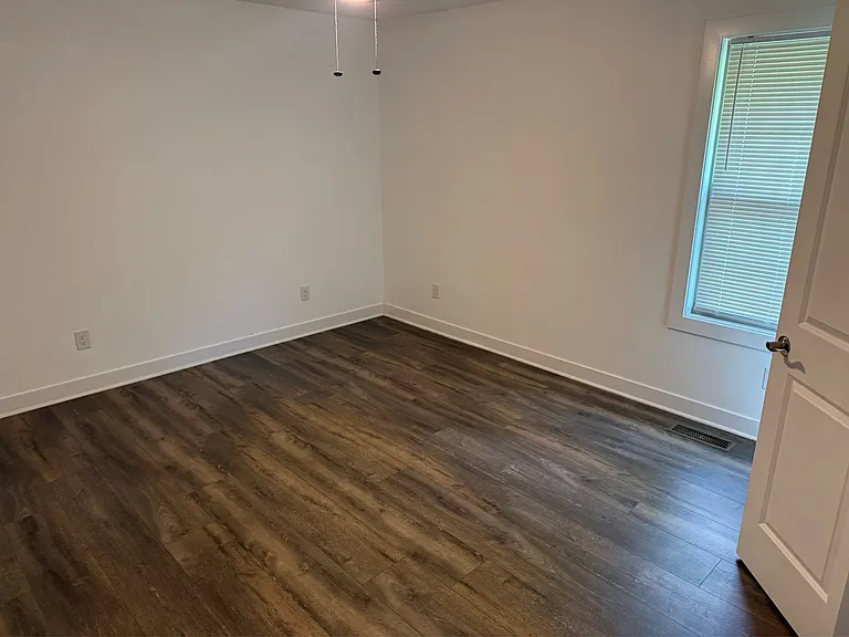 703 E Mount Vernon St — Photo 5