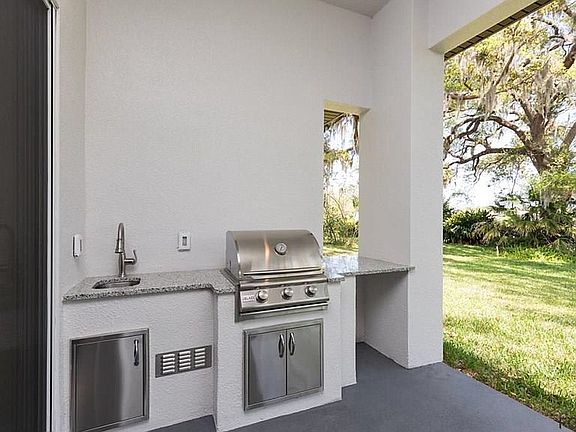 5th image of 41 Florida Park Dr