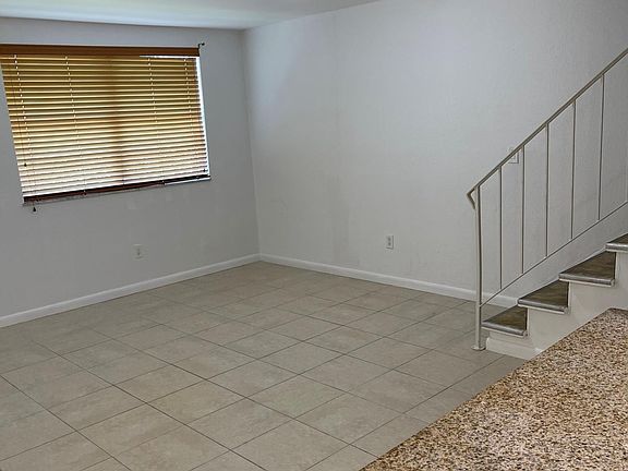 5th image of 1255 W 53rd St APT 303