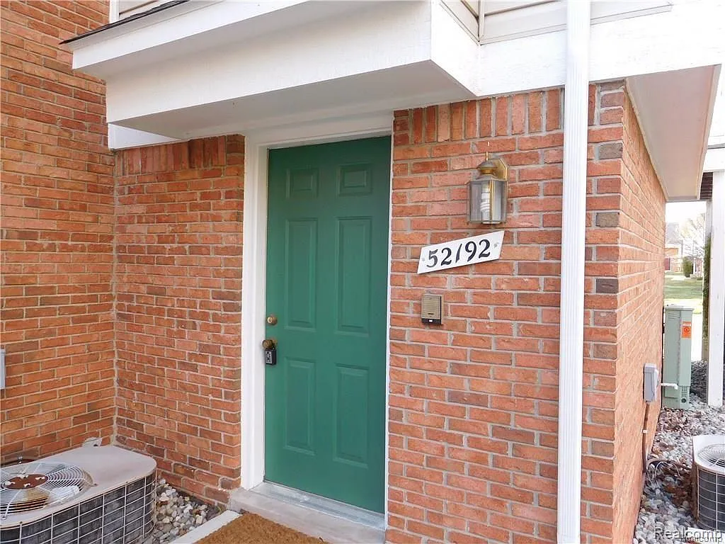 2 bed, 2.0 bath, 1016 sqft, $1,400 — Photo 3