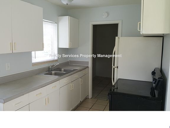 4th image of 2631 Ashwood St