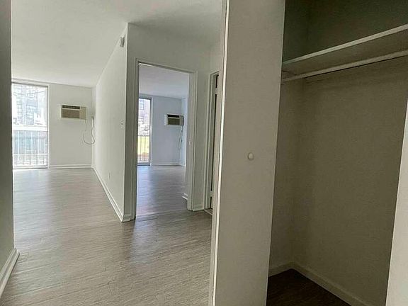 3rd image of 88 Fulton St #714