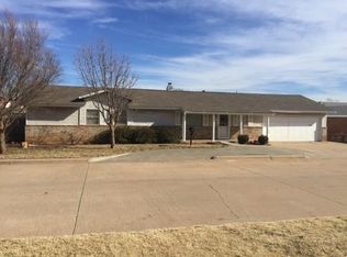 120 Phillips Ln, Clinton, OK 73601