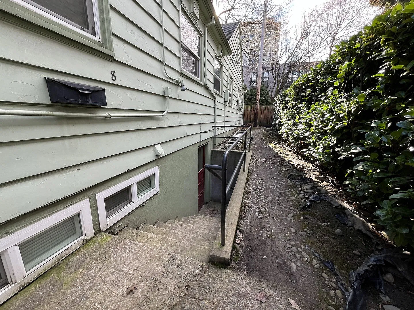 Charming Studio in Portland!! Great location Near 23rd Ave, Great Lighting, Community Washer / Dr... — Photo 4